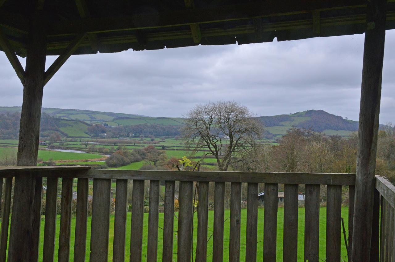 Bed and Breakfast Bryn Hebog Carmarthen Exterior foto