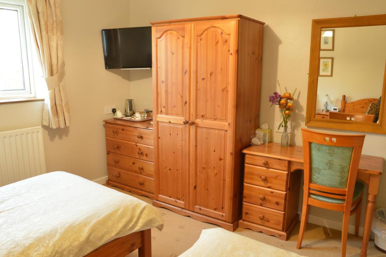 Bed and Breakfast Bryn Hebog Carmarthen Exterior foto