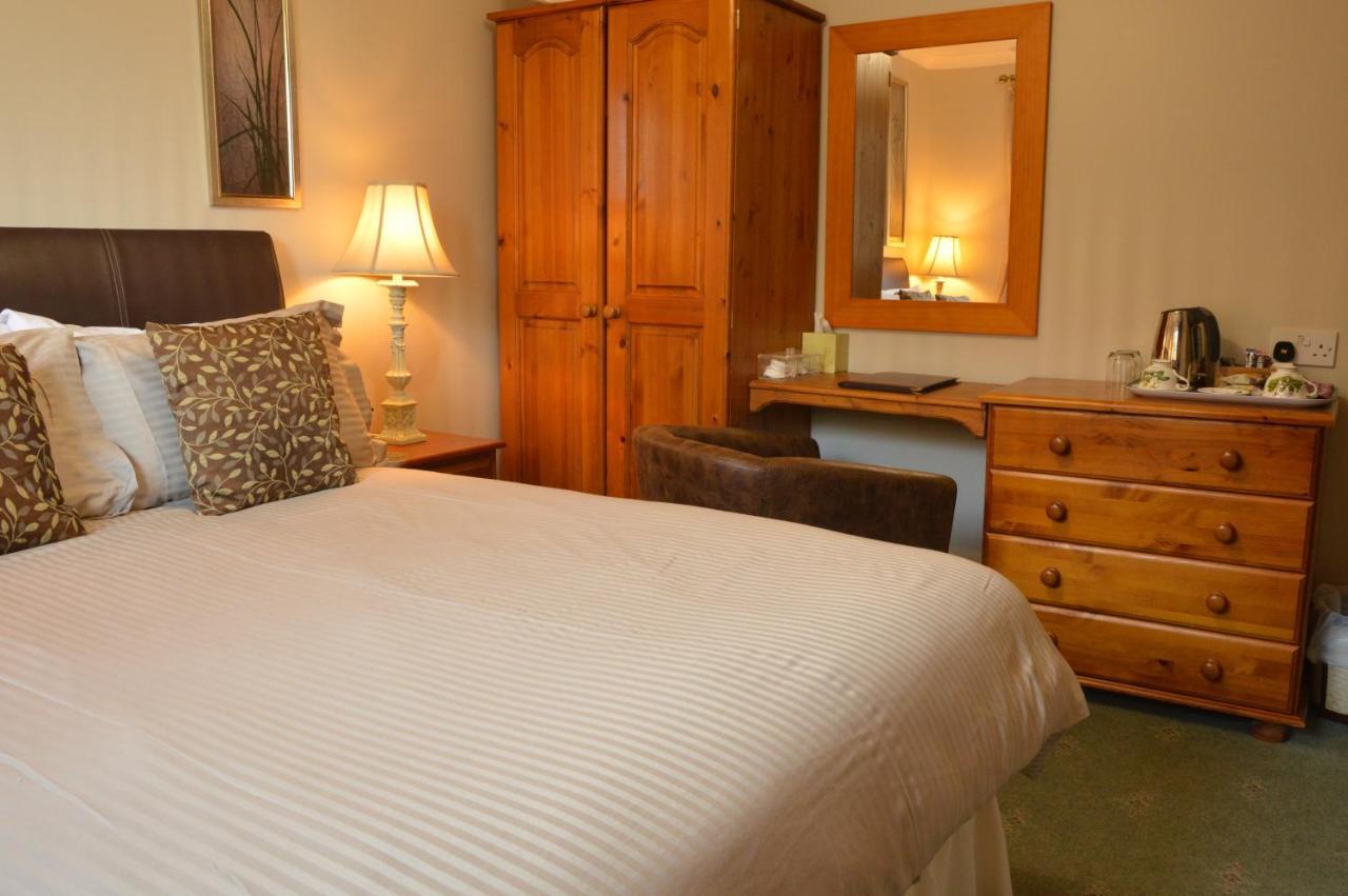 Bed and Breakfast Bryn Hebog Carmarthen Exterior foto